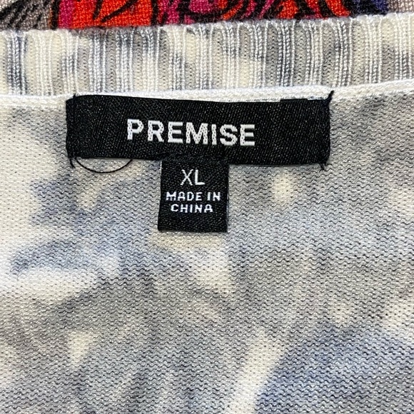 Premise Rose/floral V-neck sweater XL - Picture 3 of 5